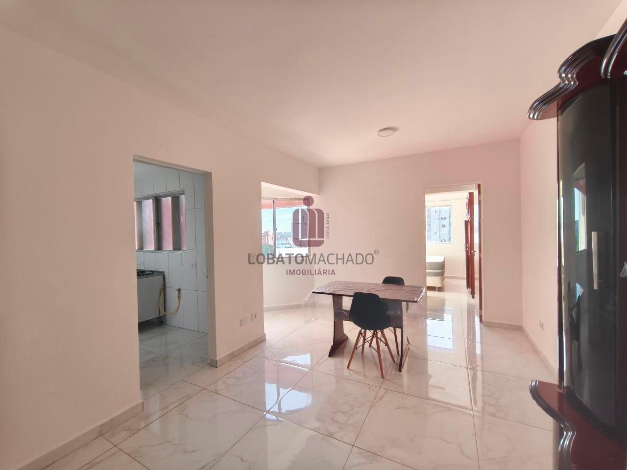 APARTAMENTO - EDIFÍCIO GRAND PRIX - CENTRO