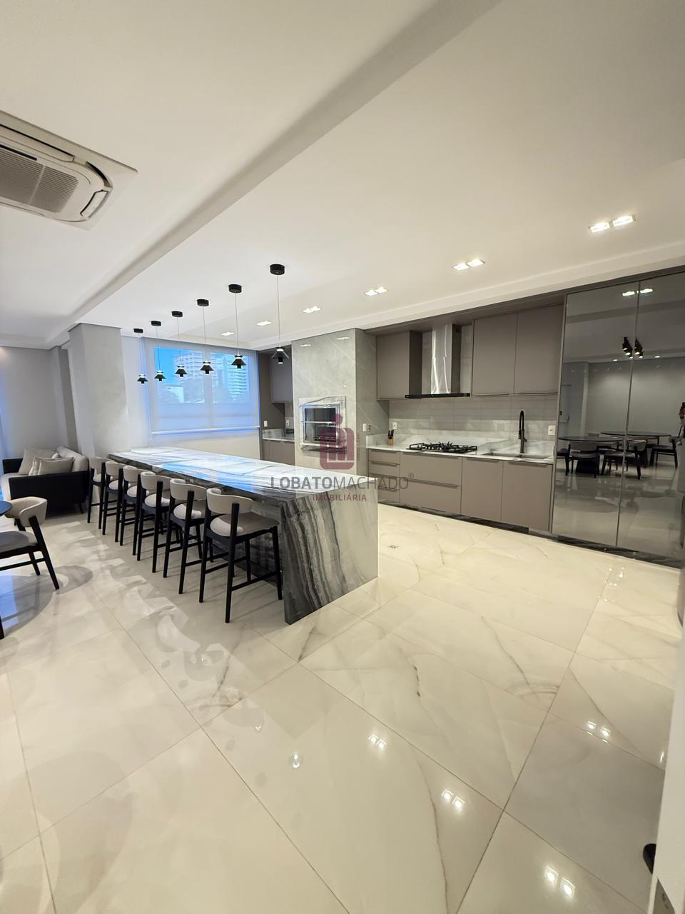 APARTAMENTO - ELEGANCE TOWER - CENTRO