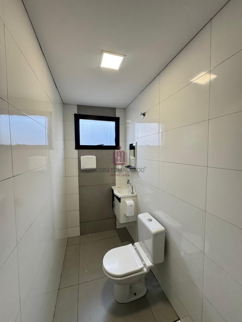 SALA COMERCIAL - TÉRREA - FUNDOS  - CENTRO