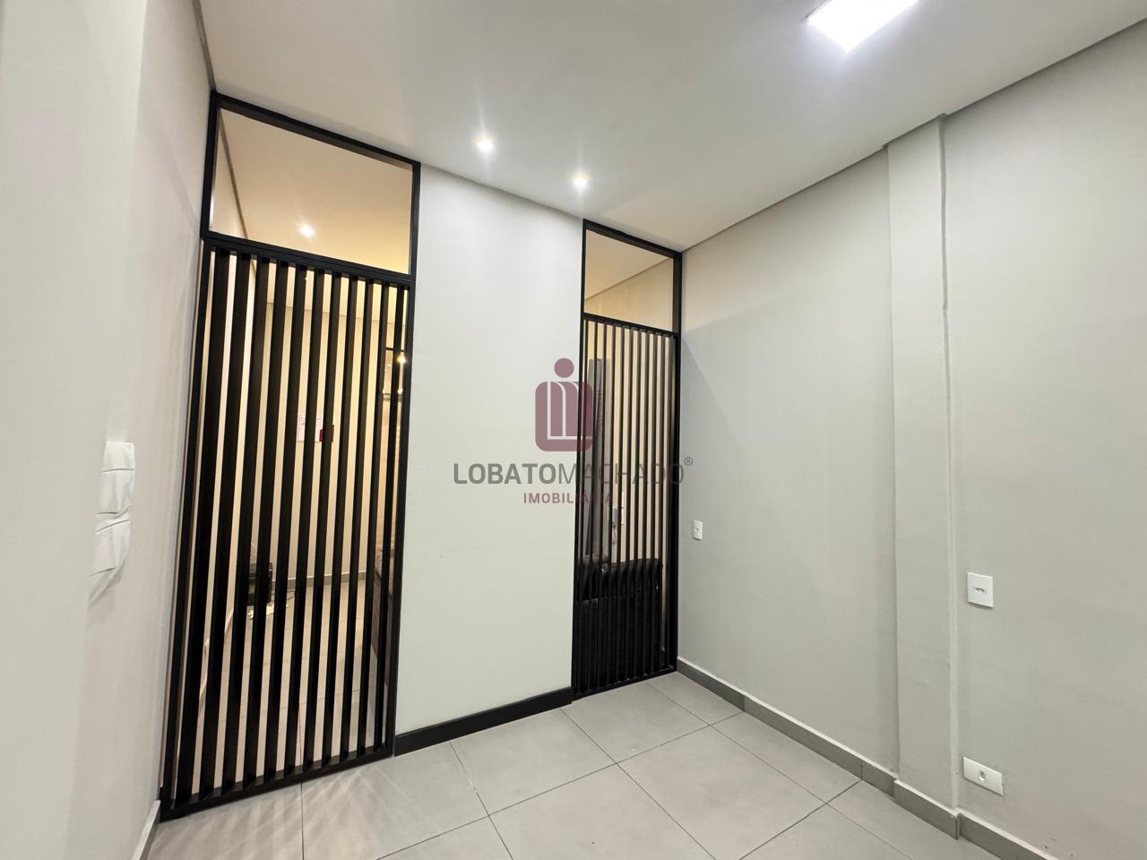 SALA COMERCIAL - TÉRREA - FUNDOS  - CENTRO