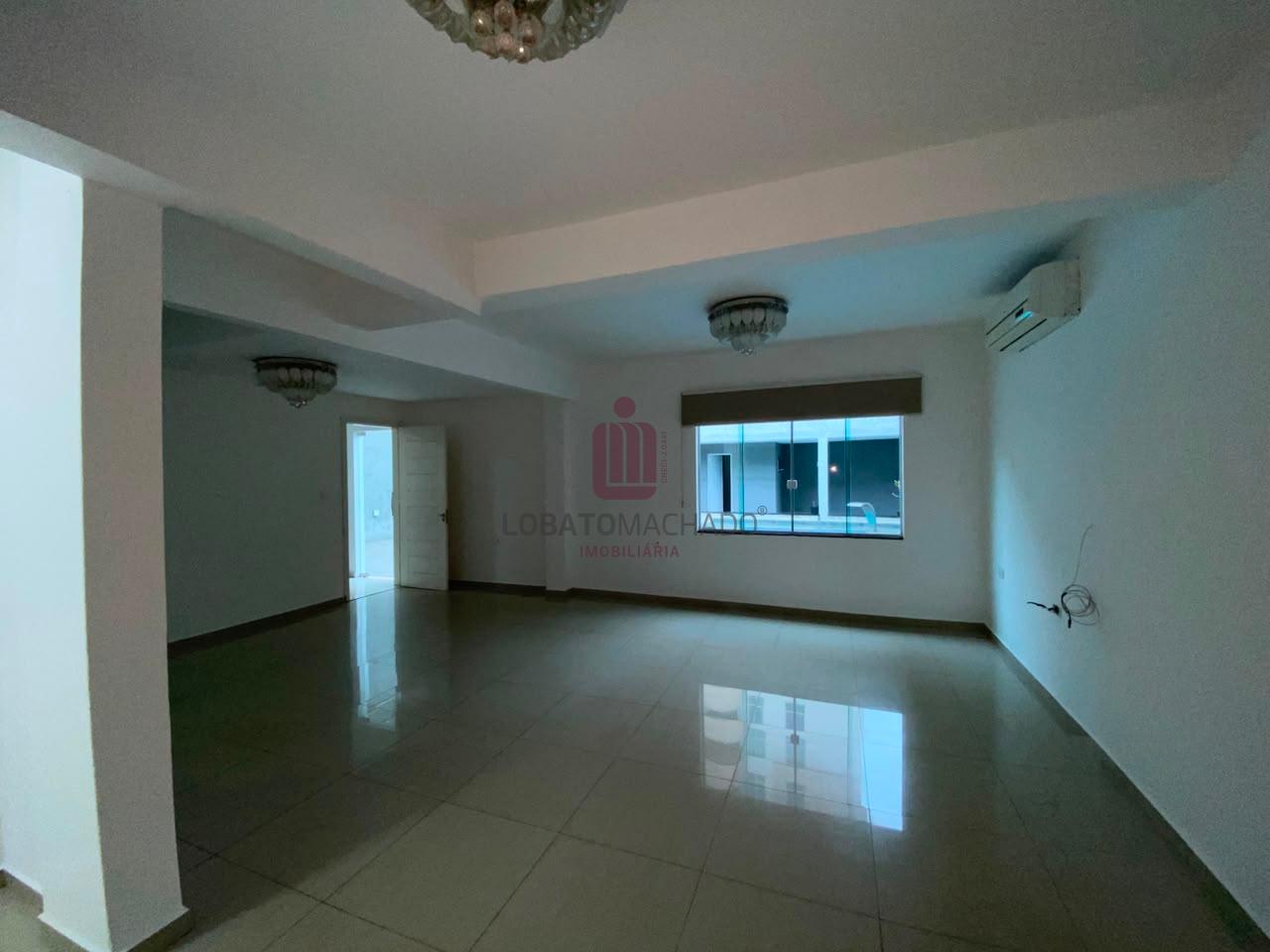 SOBRADO COM PISCINA - JARDIM POLO CENTRO