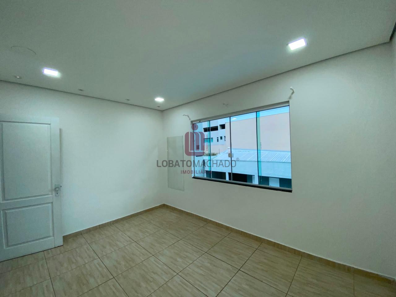 SOBRADO COM PISCINA - JARDIM POLO CENTRO