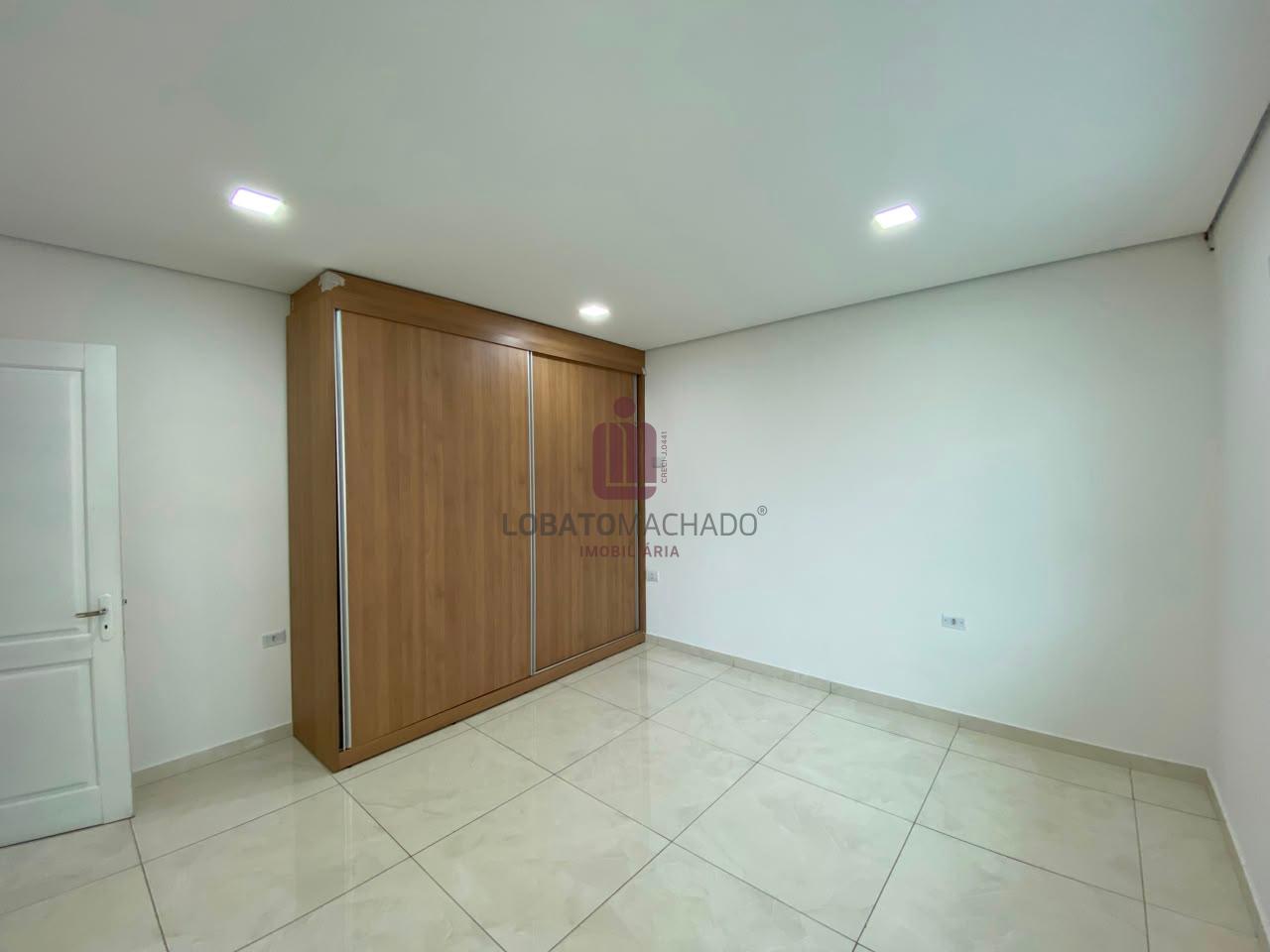 SOBRADO COM PISCINA - JARDIM POLO CENTRO