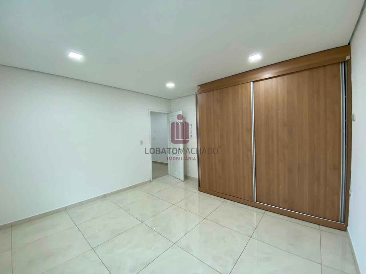 SOBRADO COM PISCINA - JARDIM POLO CENTRO