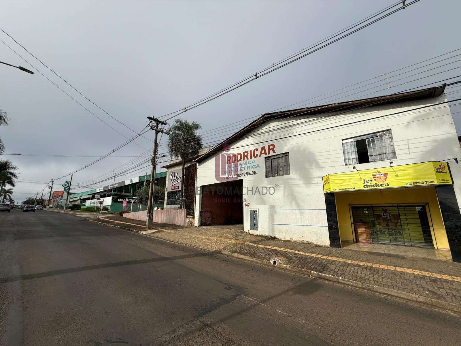 BARRACÃO - AVENIDA DAS CATARATAS - VILA YOLANDA