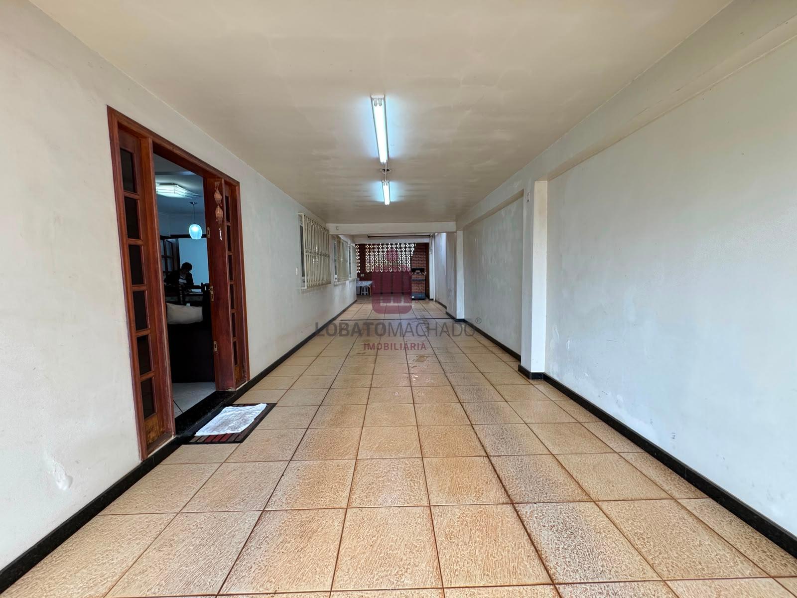 Casa com 04 dormitórios - Jardim Maracanã próximo ao Shopping JL