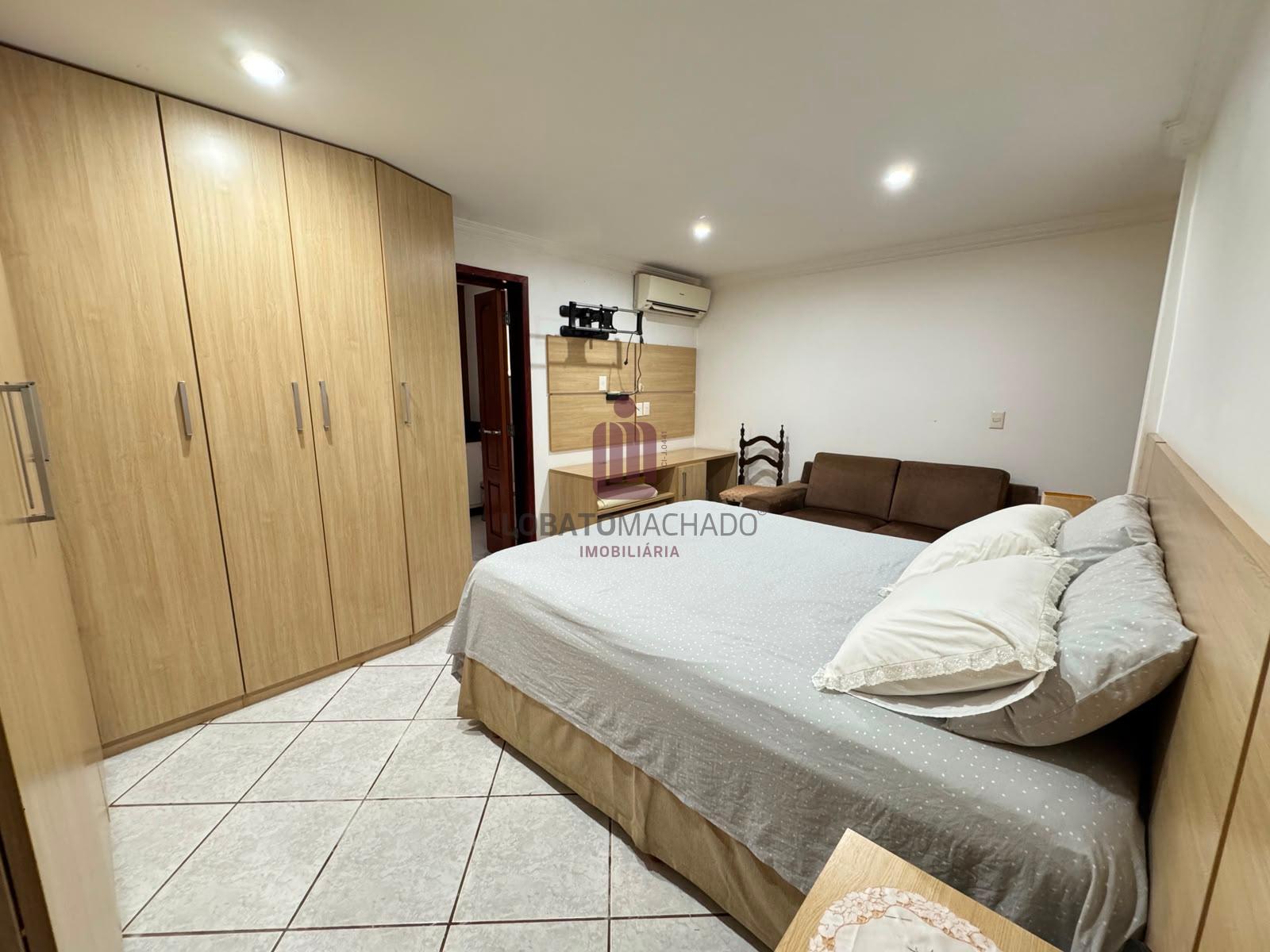 Casa com 04 dormitórios - Jardim Maracanã próximo ao Shopping JL