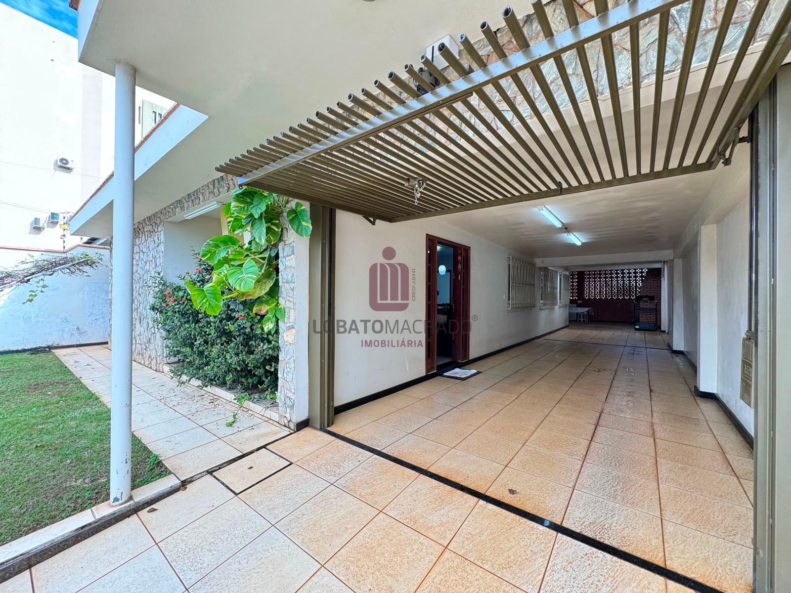 Casa com 04 dormitórios - Jardim Maracanã próximo ao Shopping JL