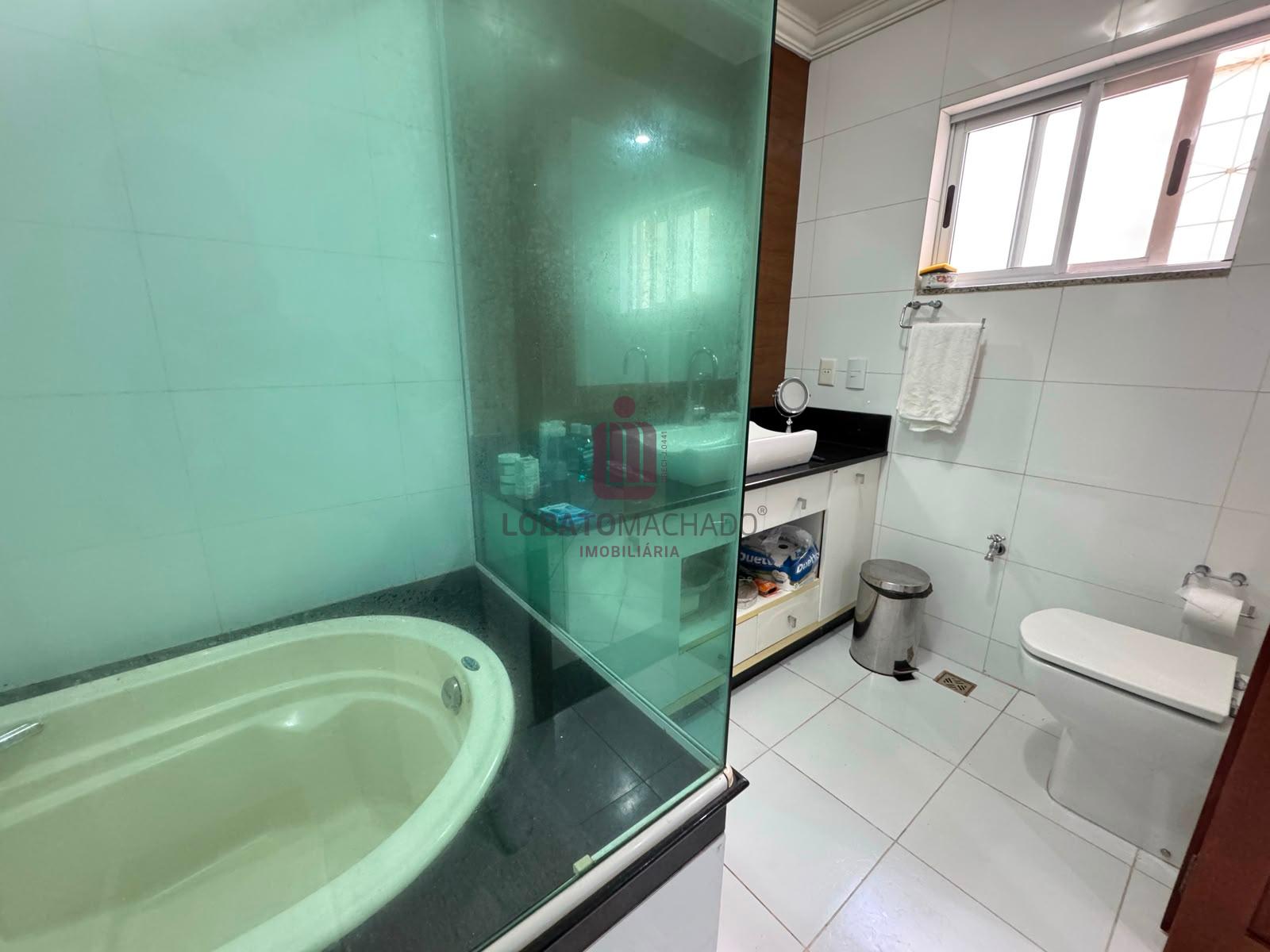 Casa com 04 dormitórios - Jardim Maracanã próximo ao Shopping JL
