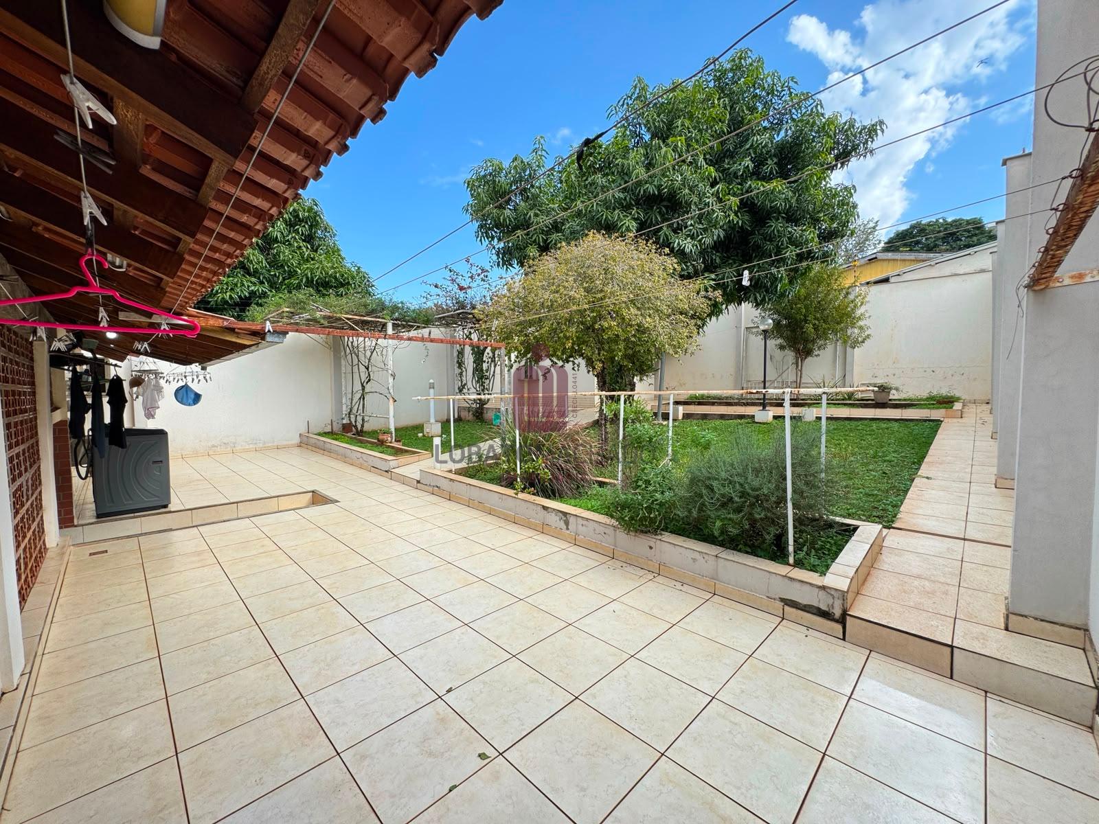 Casa com 04 dormitórios - Jardim Maracanã próximo ao Shopping JL