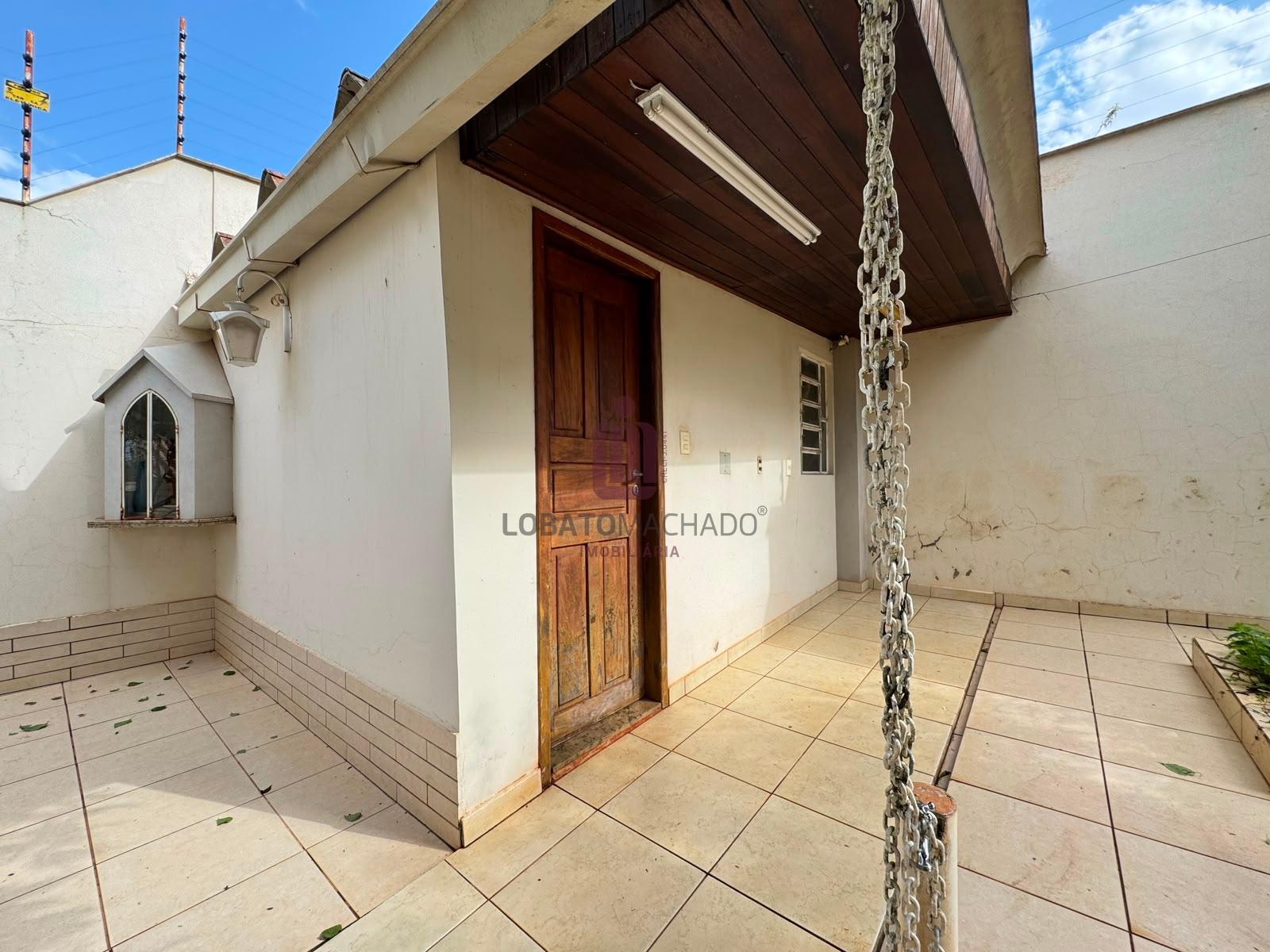 Casa com 04 dormitórios - Jardim Maracanã próximo ao Shopping JL