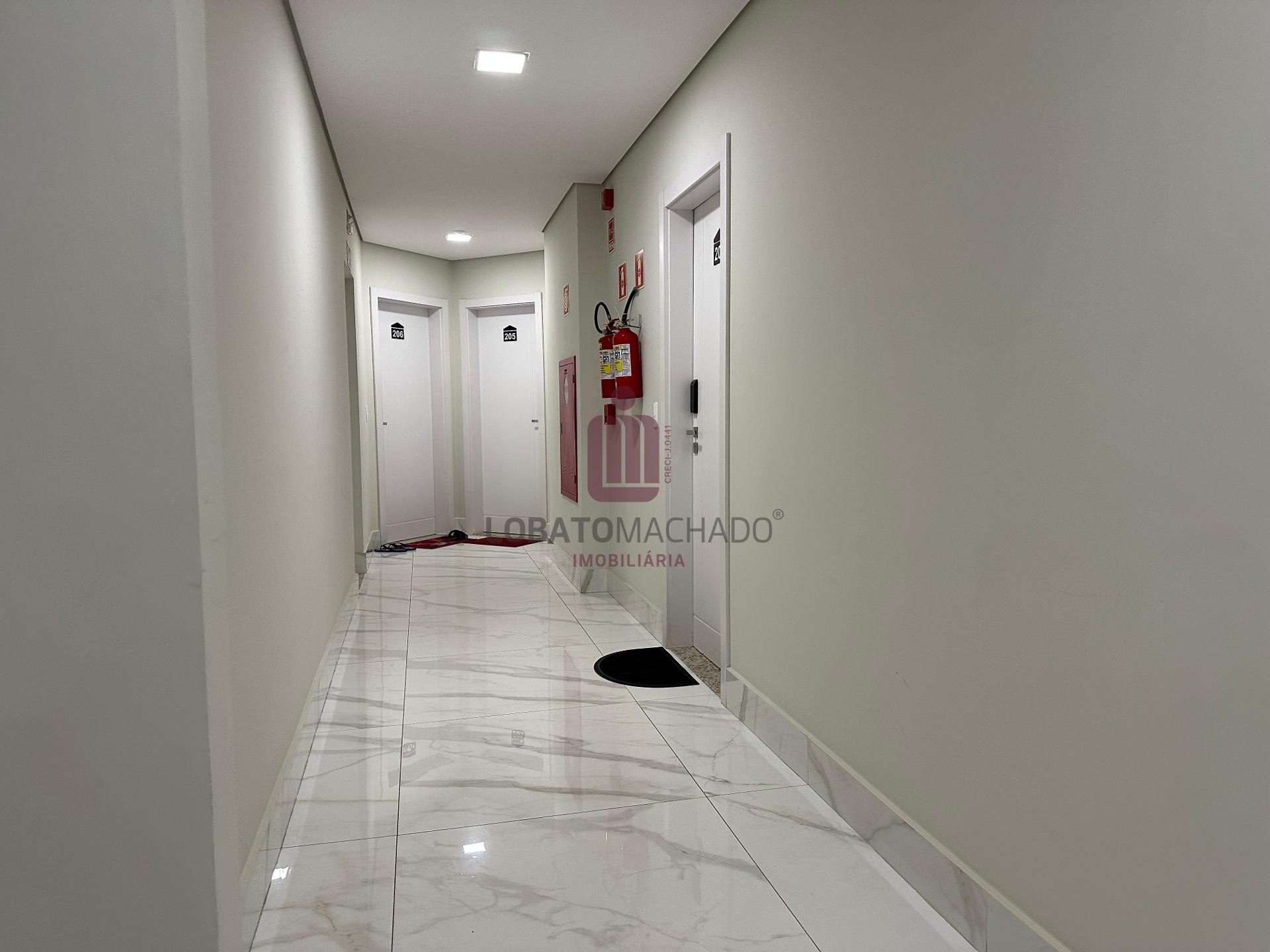 EDIFÍCIO RESIDENCIAL TANCREDO - APARTAMENTO MOBILIADO