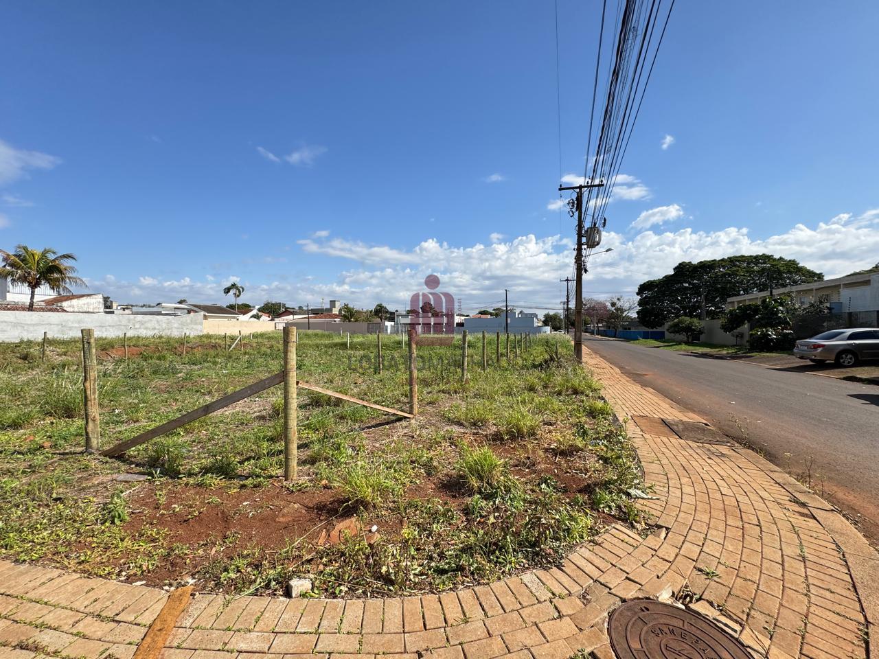 TERRENOS - RUA DAS PITANGUEIRAS - JARDIM BOURBON