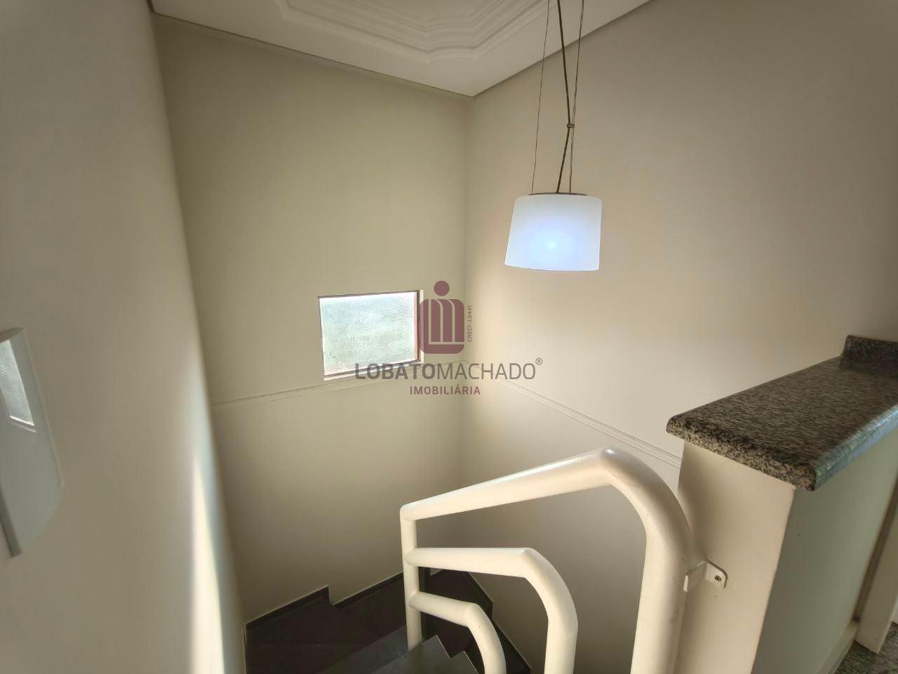 APARTAMENTO DUPLEX - EDIFÍCIO ISADORA