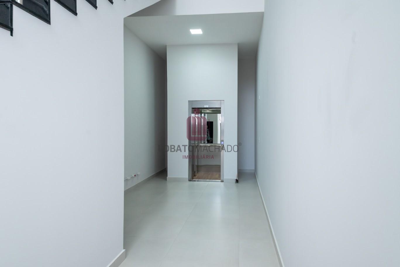 SALA COMERCIAL - AVENIDA JOSÉ MARIA DE BRITO - MONJOLO.