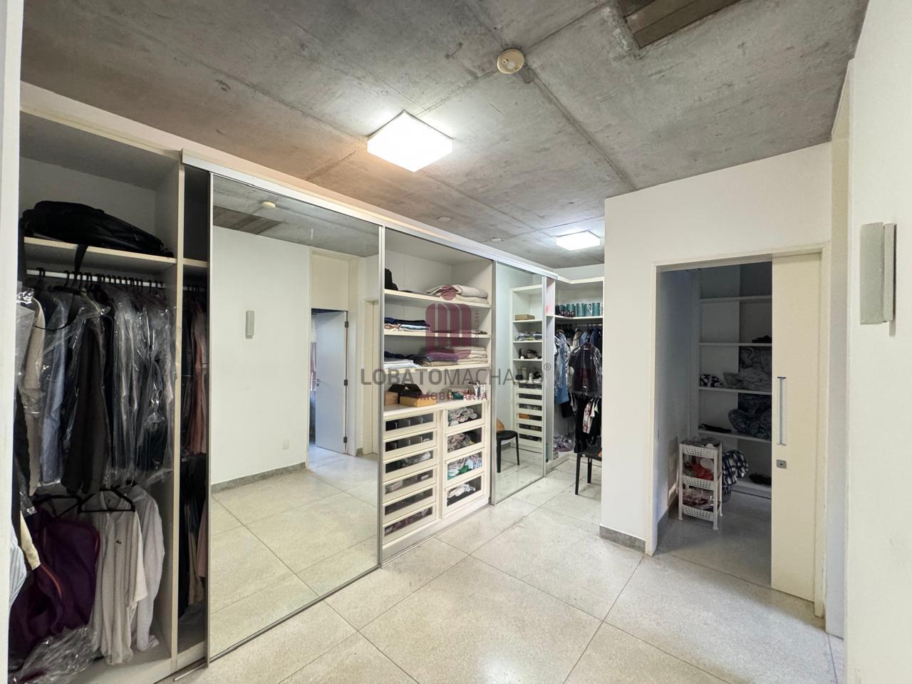 CASA - CONDOMÍNIO FECHADO