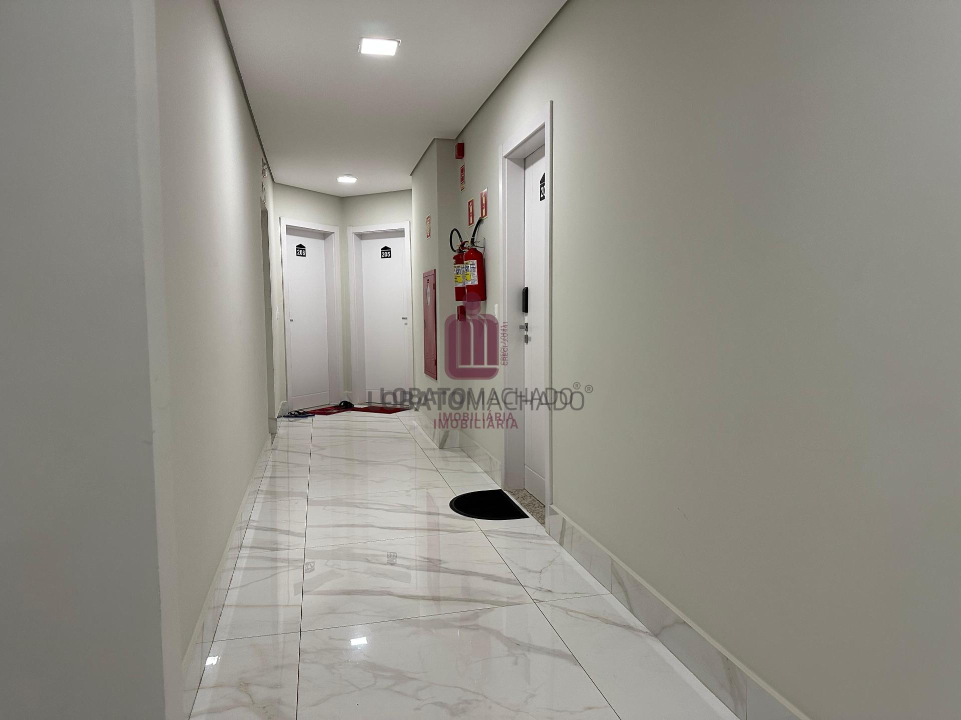 EDIFÍCIO RESIDENCIAL TANCREDO - APARTAMENTO MOBILIADO