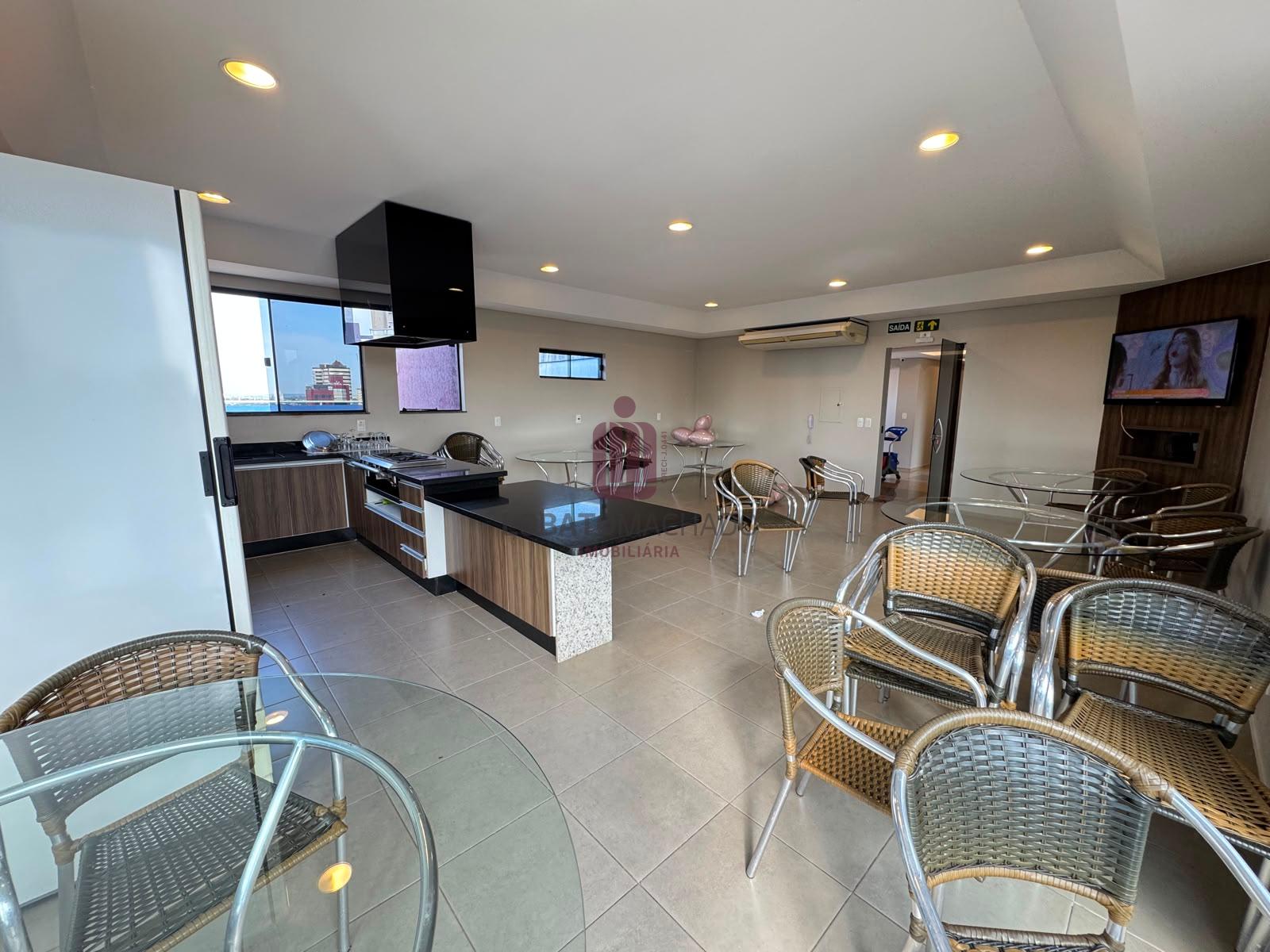 APARTAMENTO - EDIFÍCIO VIENA - CENTRO