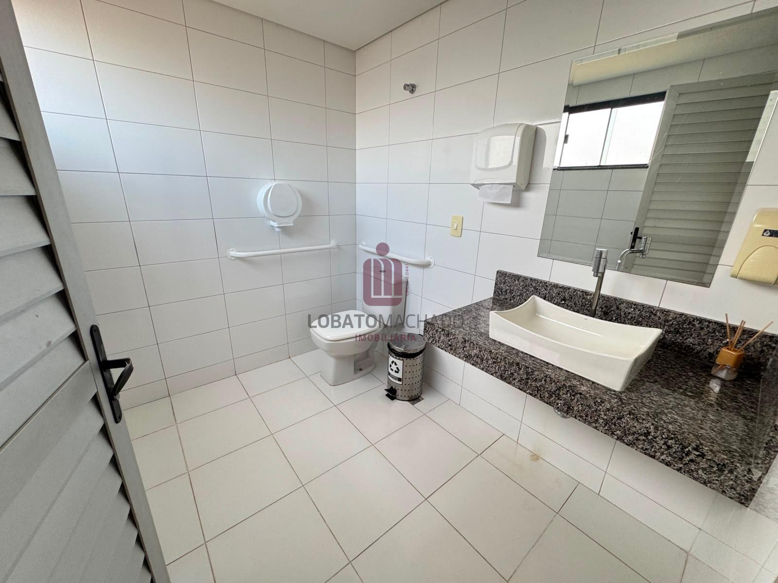 APARTAMENTO - EDIFÍCIO VIENA - CENTRO