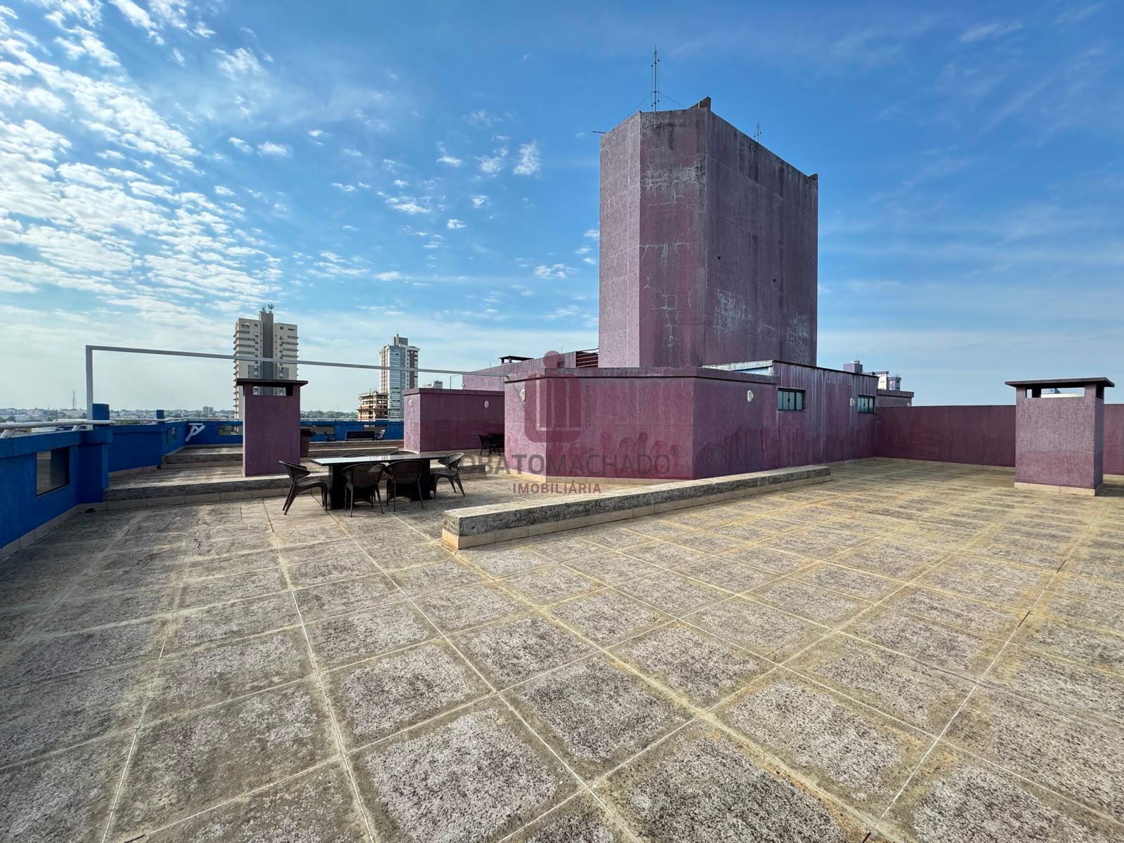 APARTAMENTO - EDIFÍCIO VIENA - CENTRO