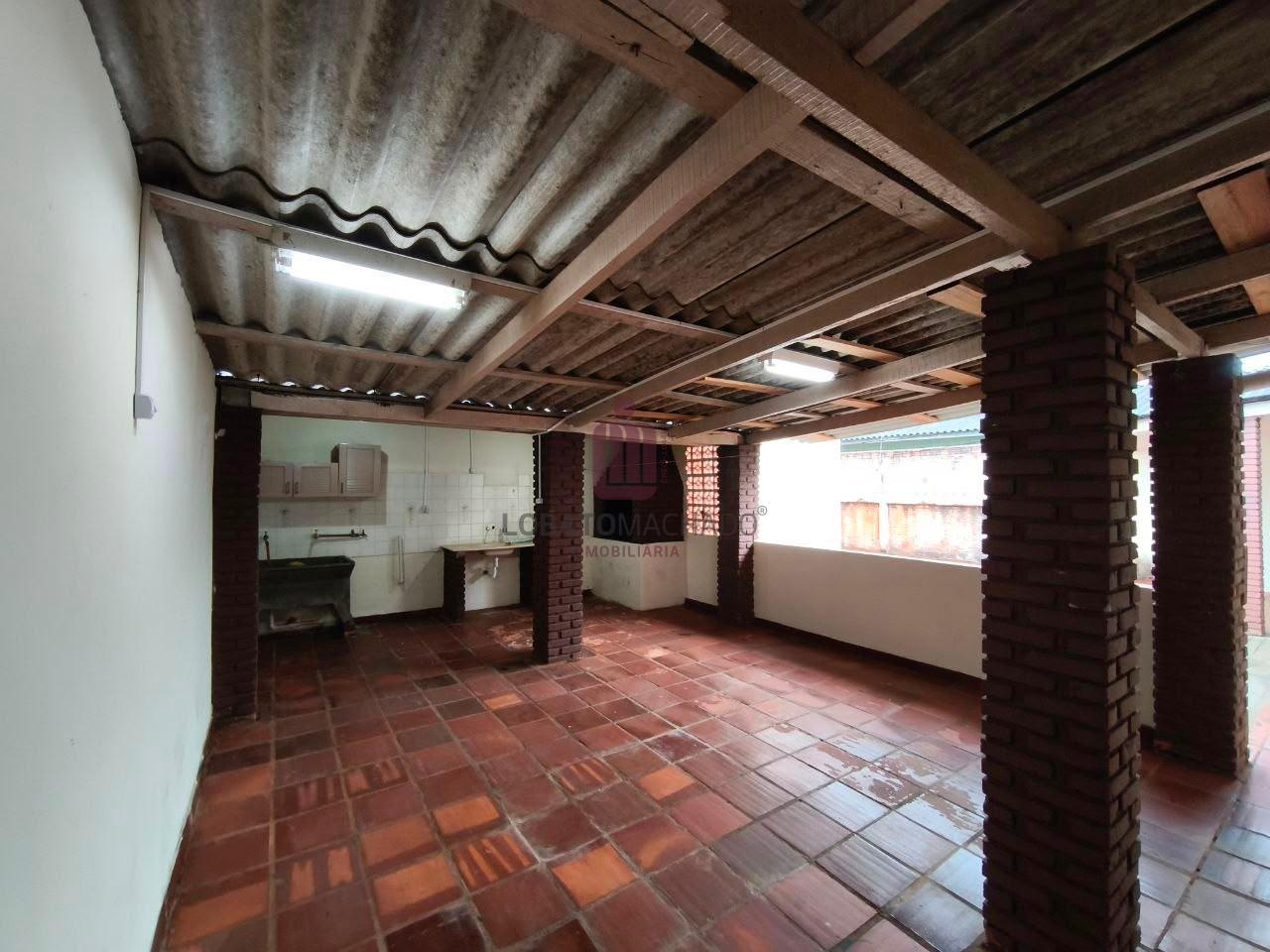 CASA FUNDOS - VILA YOLANDA