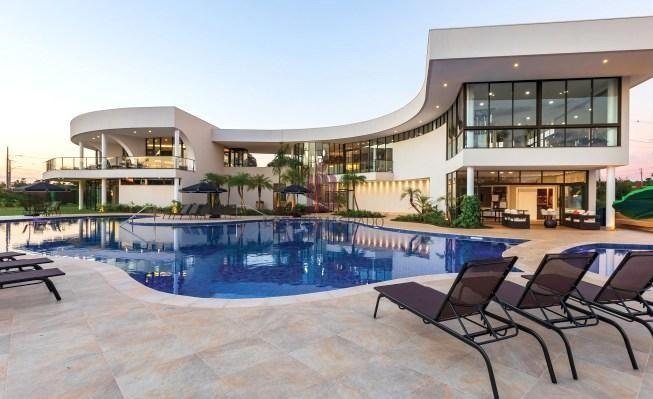 TERRENO - ROYAL FALLS YACHT RESIDENCE e RESORT - FASE II