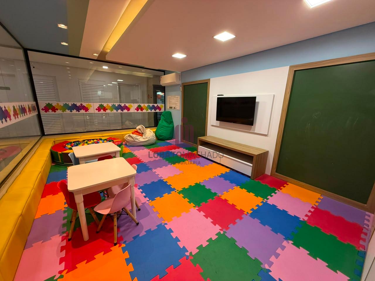 EDIFÍCIO PROVENCE - APARTAMENTO MOBILIADO