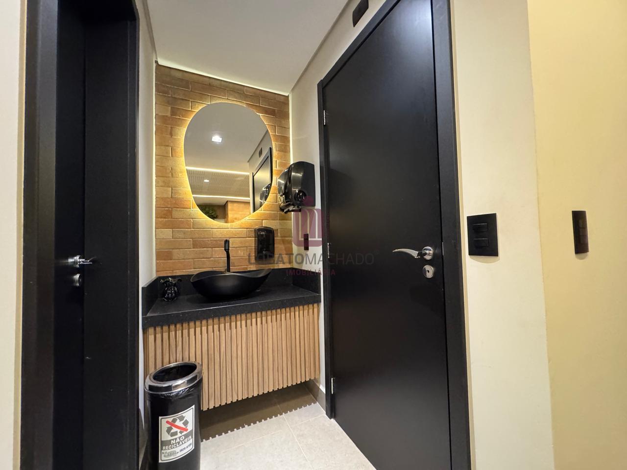 APARTAMENTO MOBILIADO - EDIFÍCIO POLO CENTRO - AV PEDRO BASSO