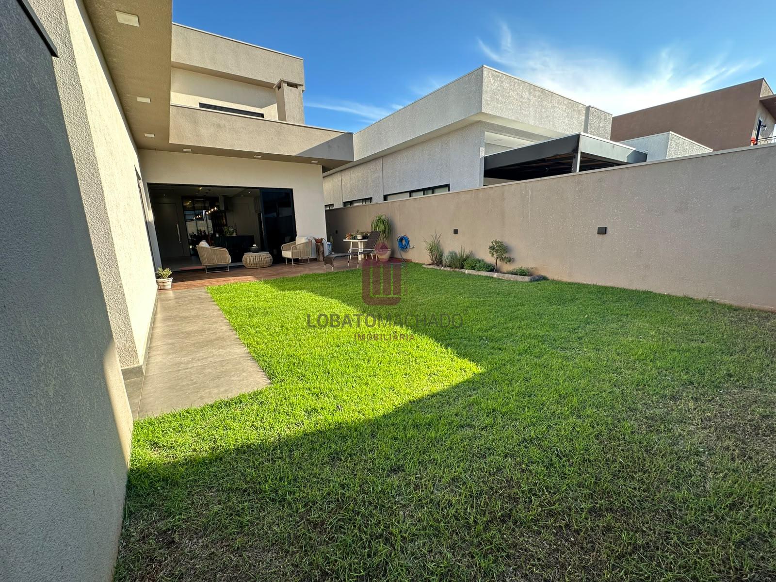 SOBRADO ALTO PADRÃO  - CONDOMÍNIO RESIDENCIAL SAFIRA