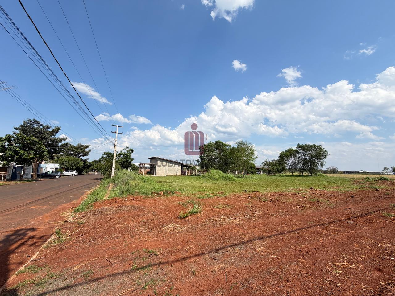 TERRENO - JARDIM CARIMÃ