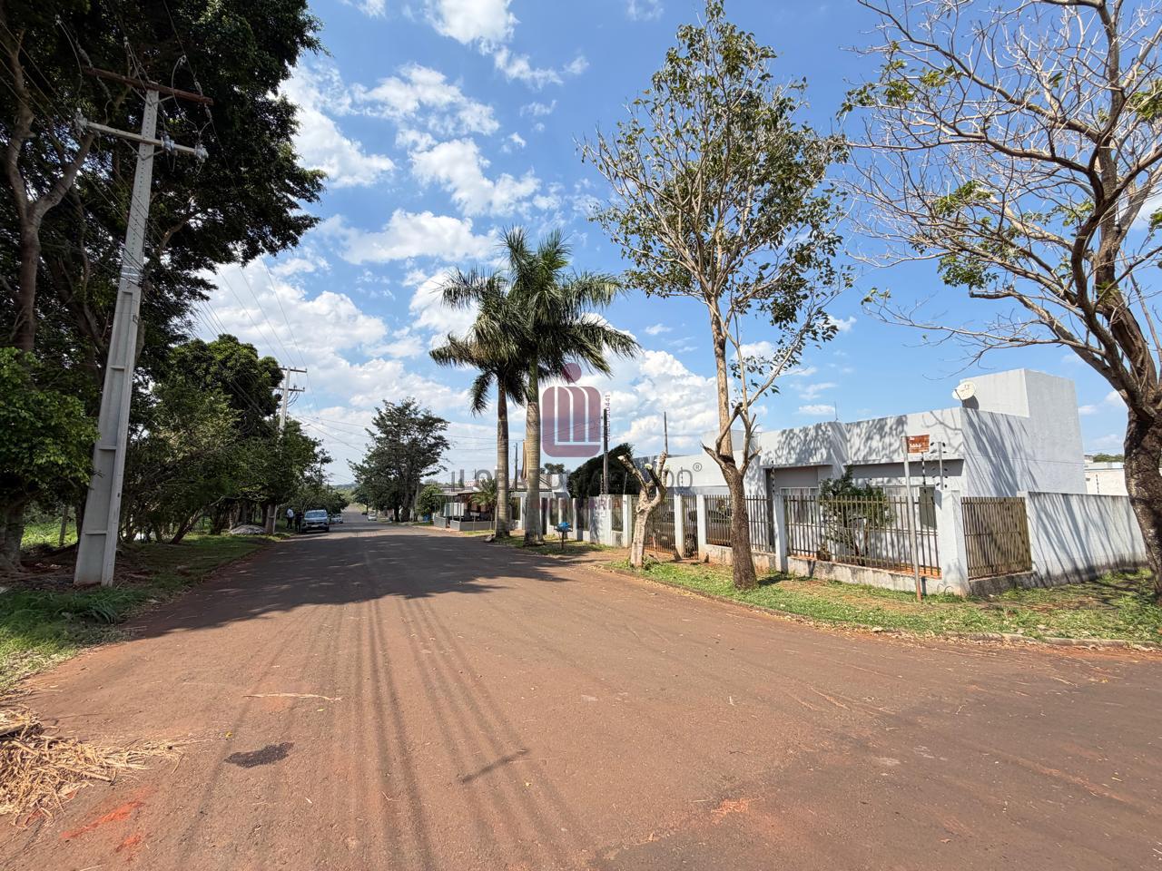 TERRENO - JARDIM CARIMÃ