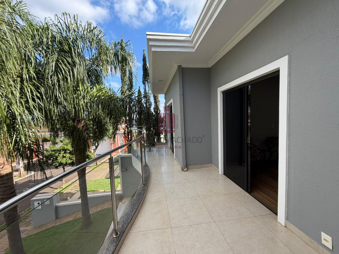 SOBRADO ALTO PADRÃO - CONDOMÍNIO CASTEL FRANCO