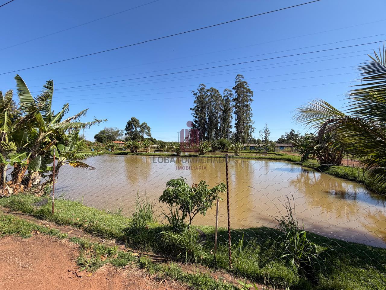 CHÁCARA EM TRÊS LAGOS -ÁREA URBANA