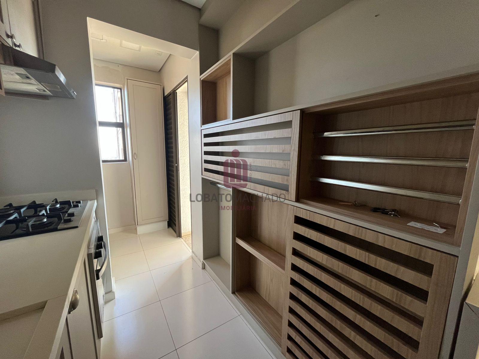 APARTAMENTO SEMIMOBILIADO - EDIFÍCIO TOSCANA