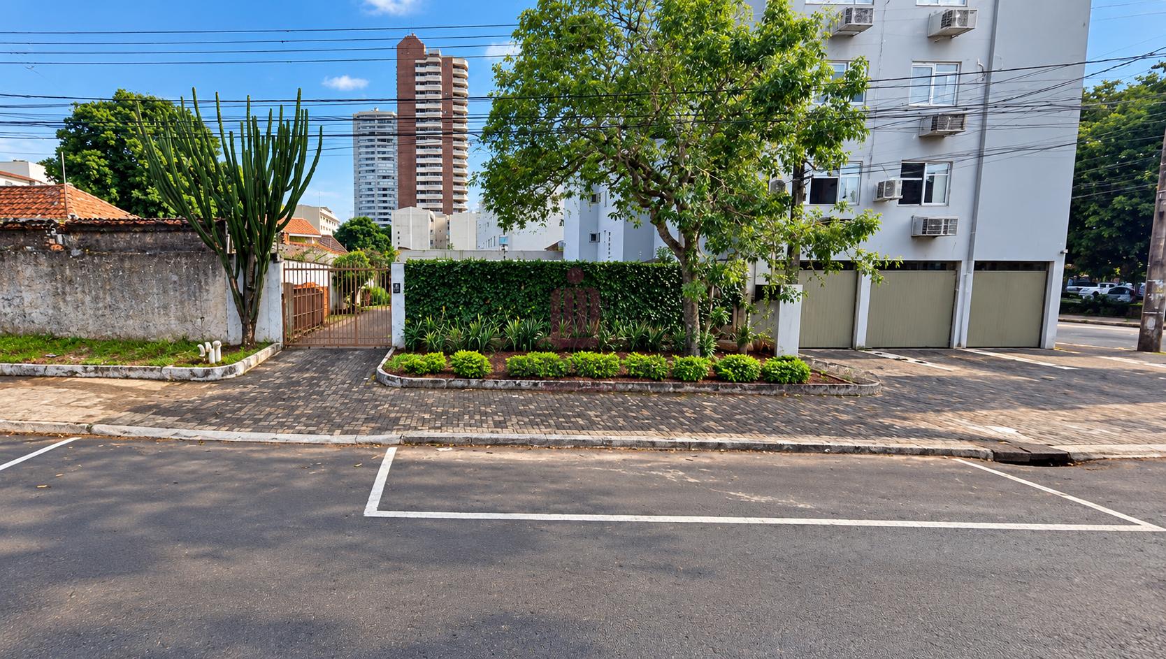 TERRENO NO CENTRO
