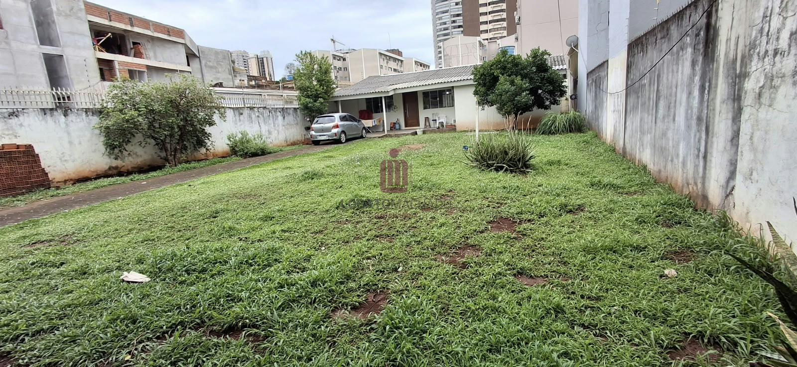 TERRENO NO CENTRO