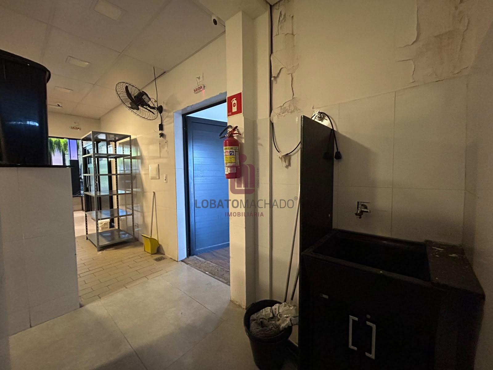 SALA COMERCIAL - AV. SILVIO AMÉRICO SASDELLI - VILA A