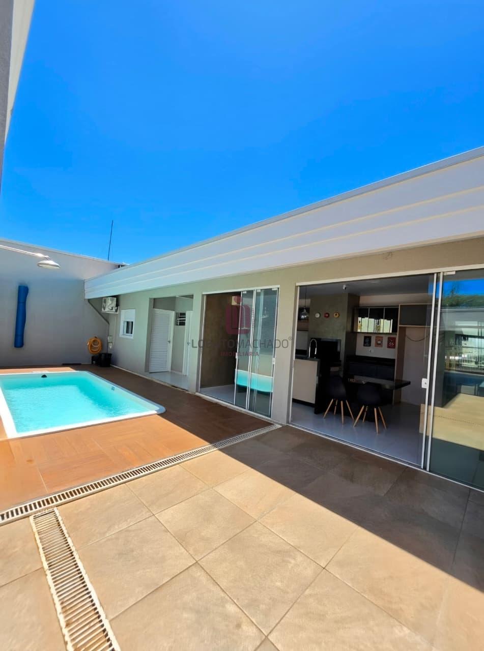 CASA COM PISCINA - CAMPOS DO IGUAÇU
