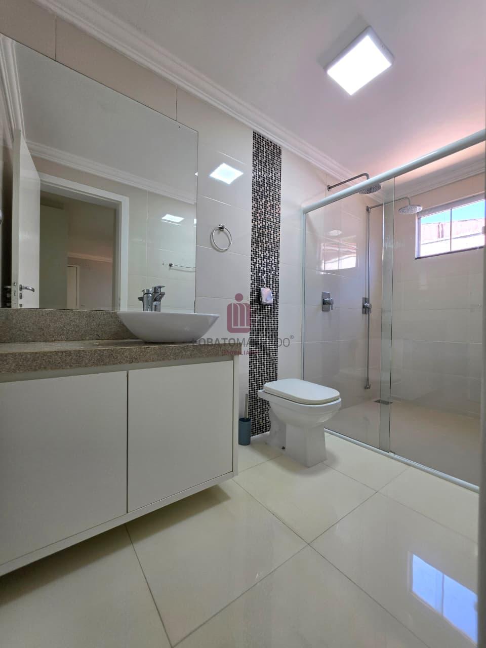 CASA COM PISCINA - CAMPOS DO IGUAÇU