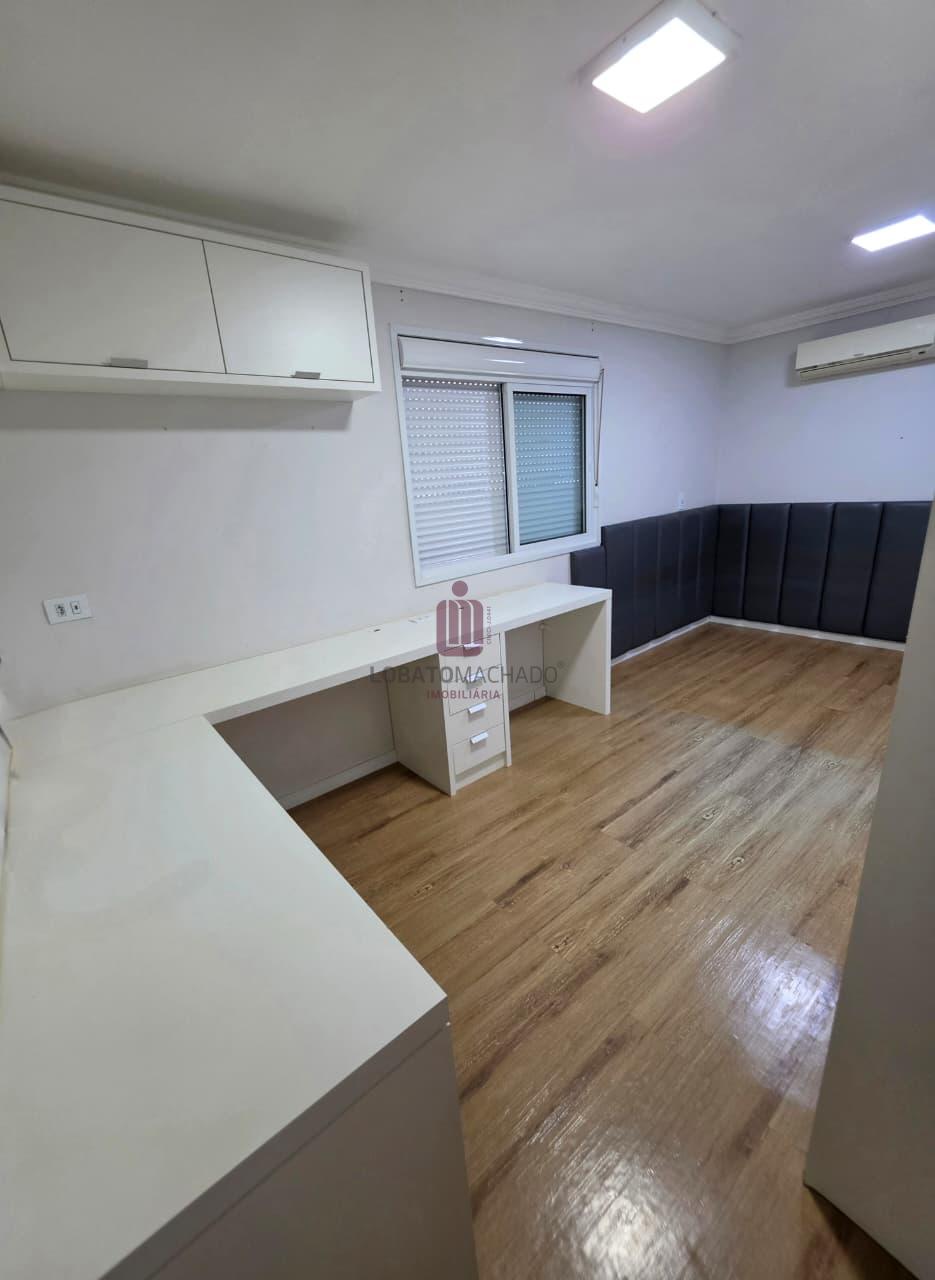 CASA COM PISCINA - CAMPOS DO IGUAÇU