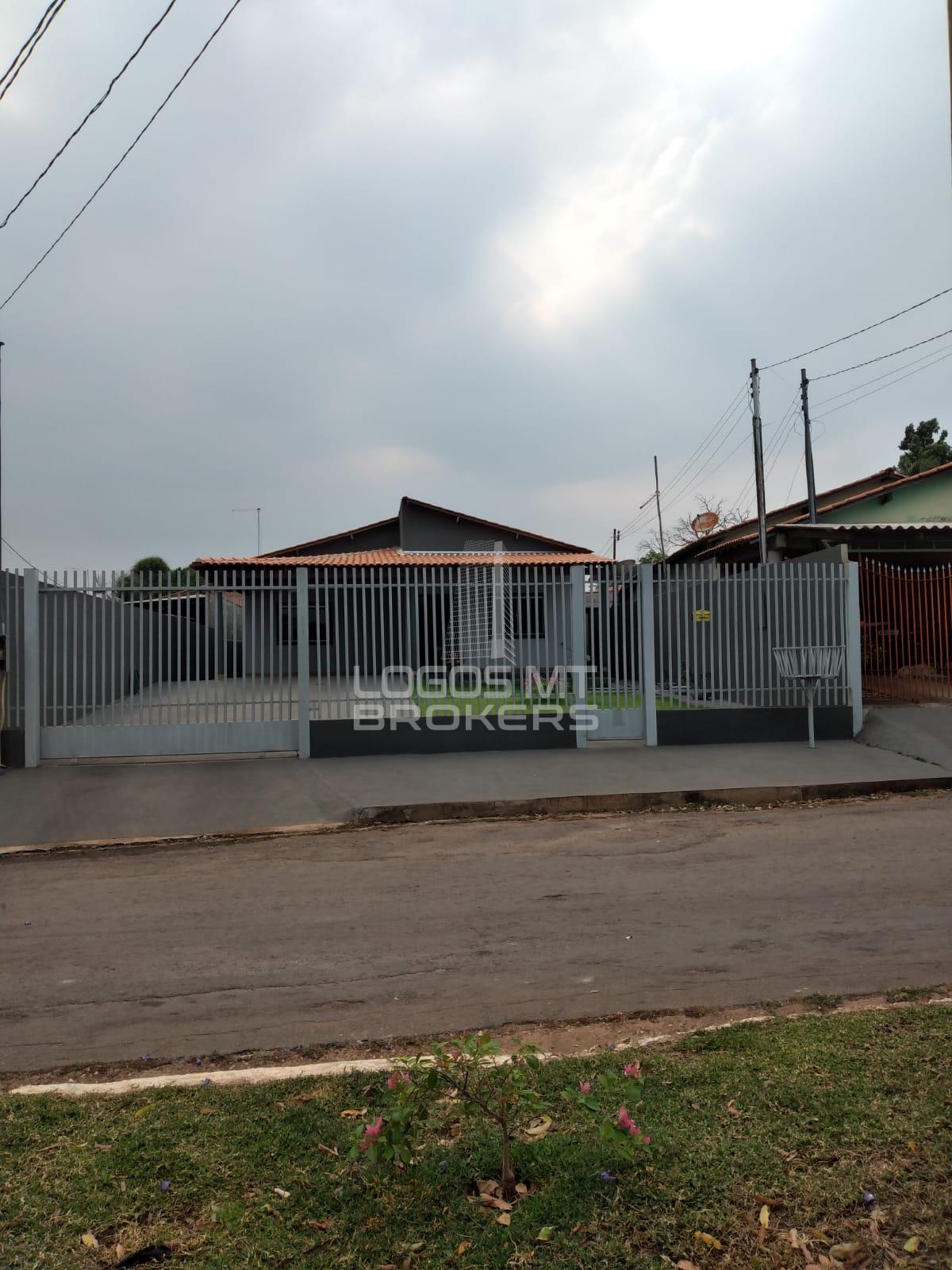CASA COM 3 SUÍTES E PISCINA NO MUNICIPIO DE SANTO ANTONIO DO L...