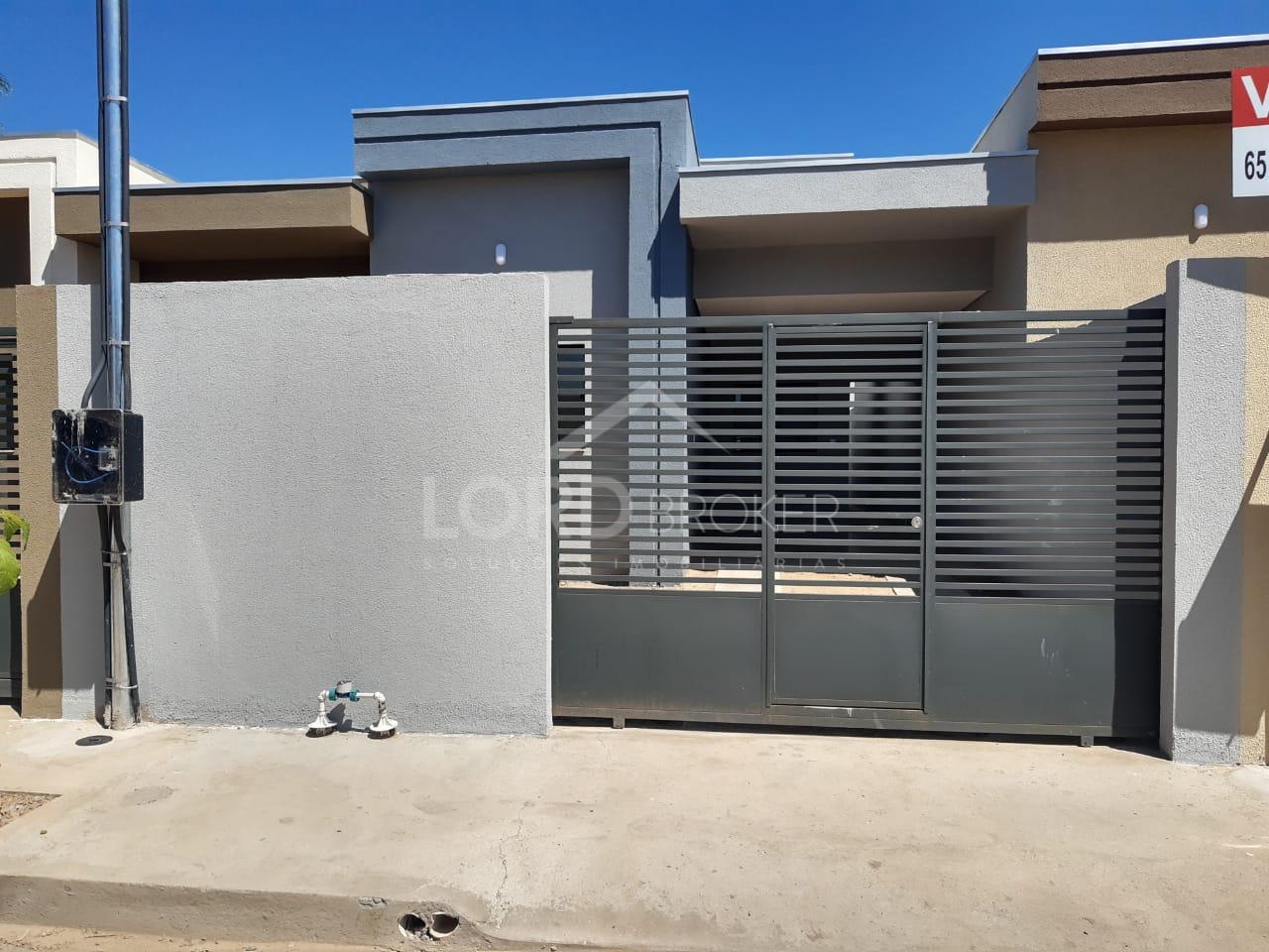 Casa à venda com 3 quartos no bairro Jardim Universitário em C...