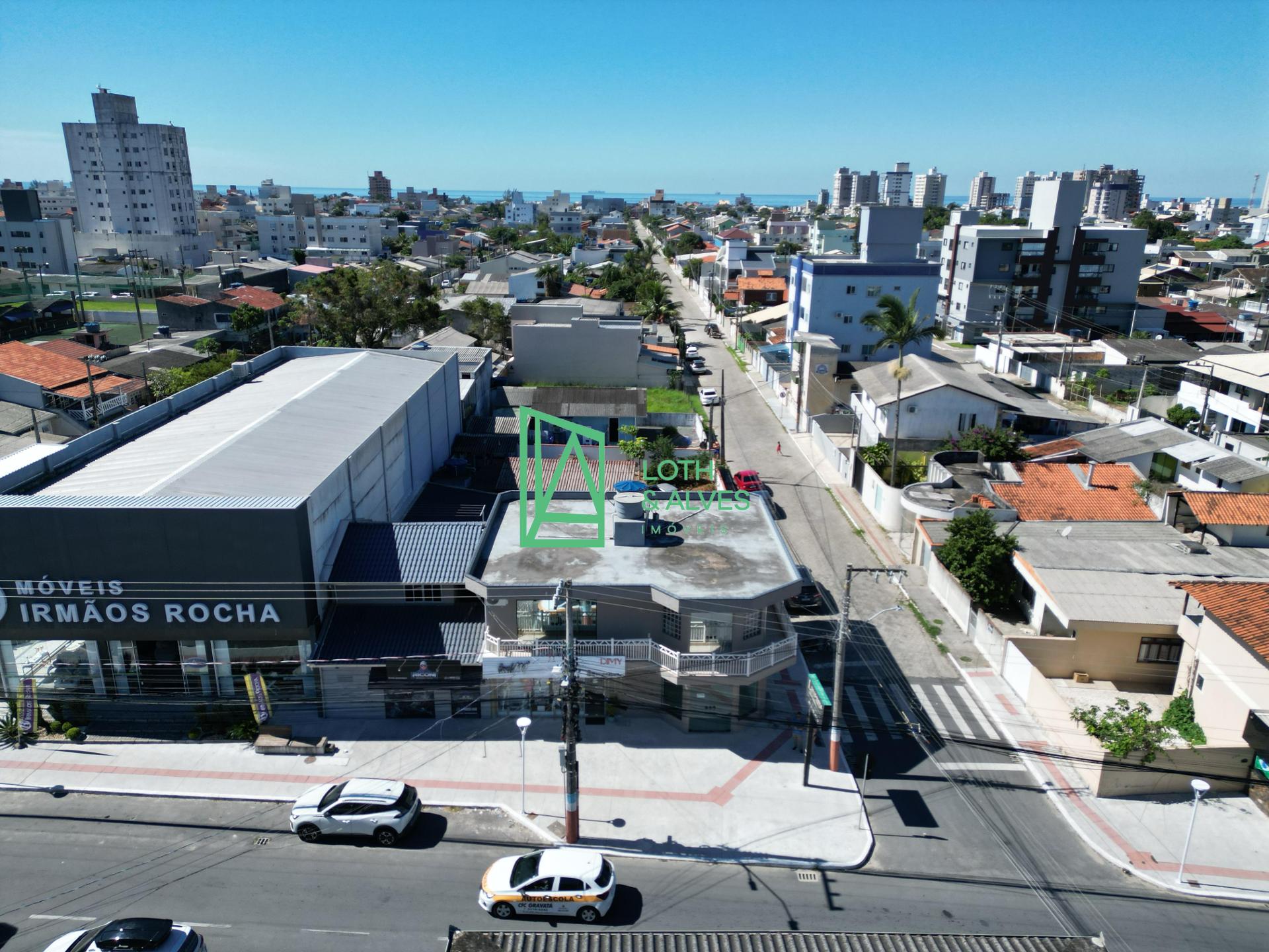 Ponto Comercial à venda, Frente Avenidade, 457m , Centro - NAV...