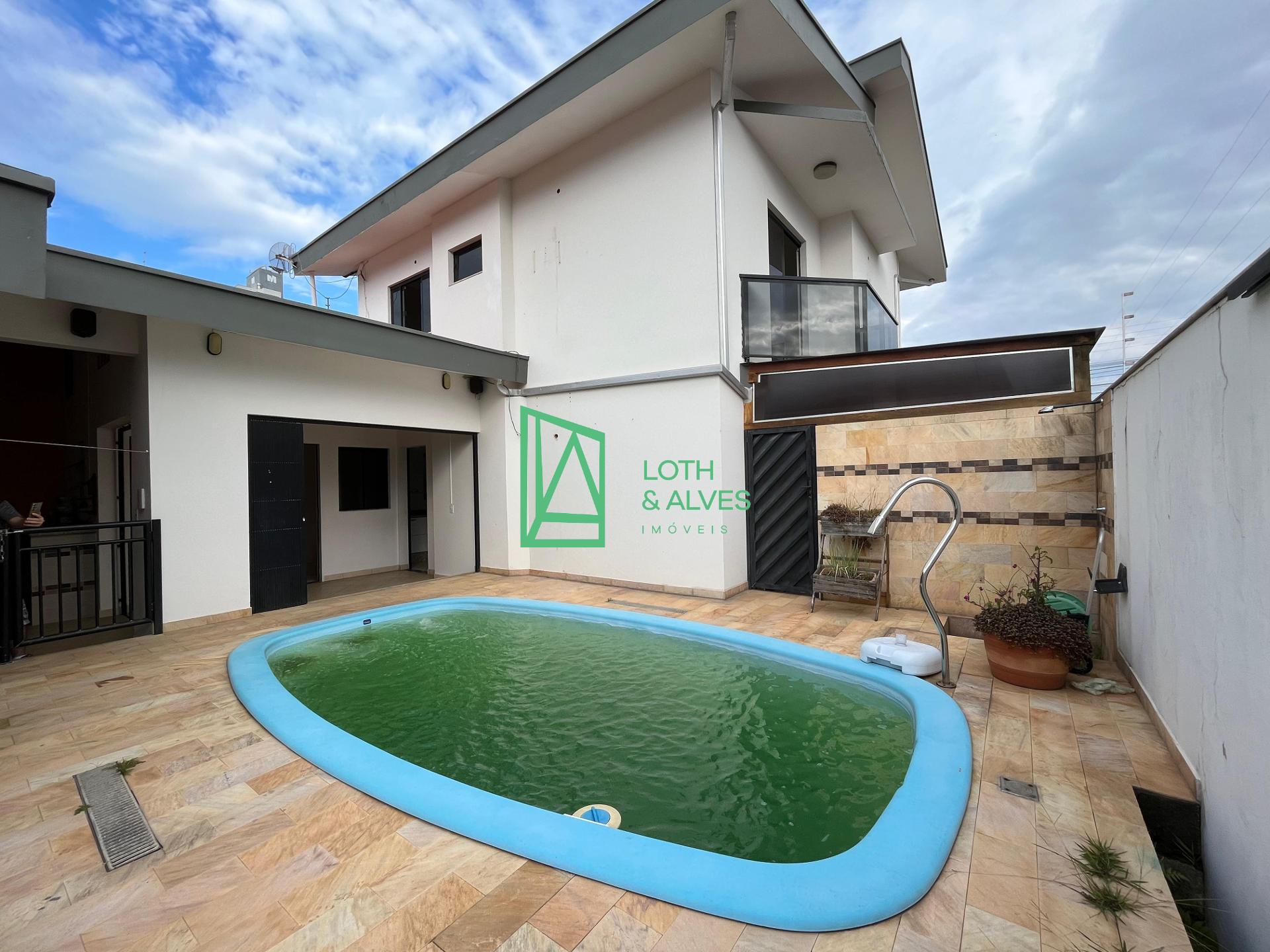 Casa AVERBADA à venda, Gravatá, NAVEGANTES - SC com PISCINA