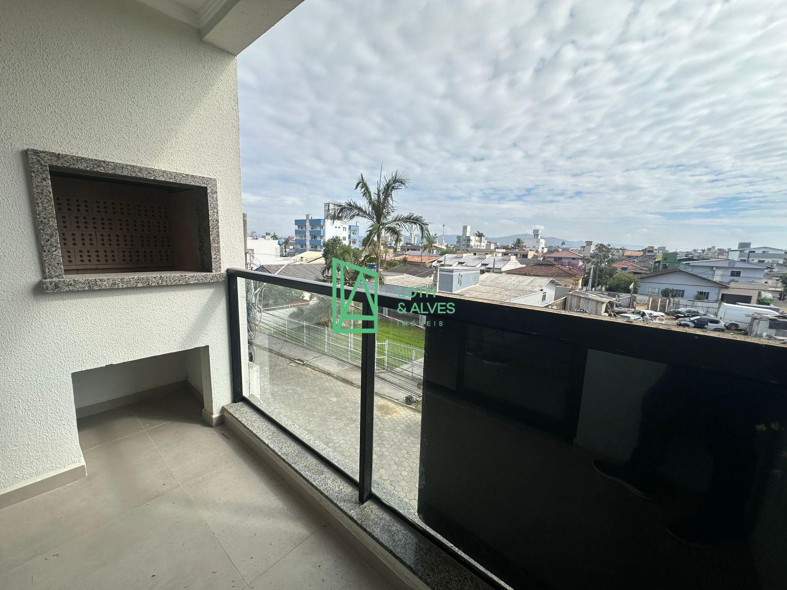 Apartamento à venda no Centro de NAVEGANTES - SC, a 600 metros...