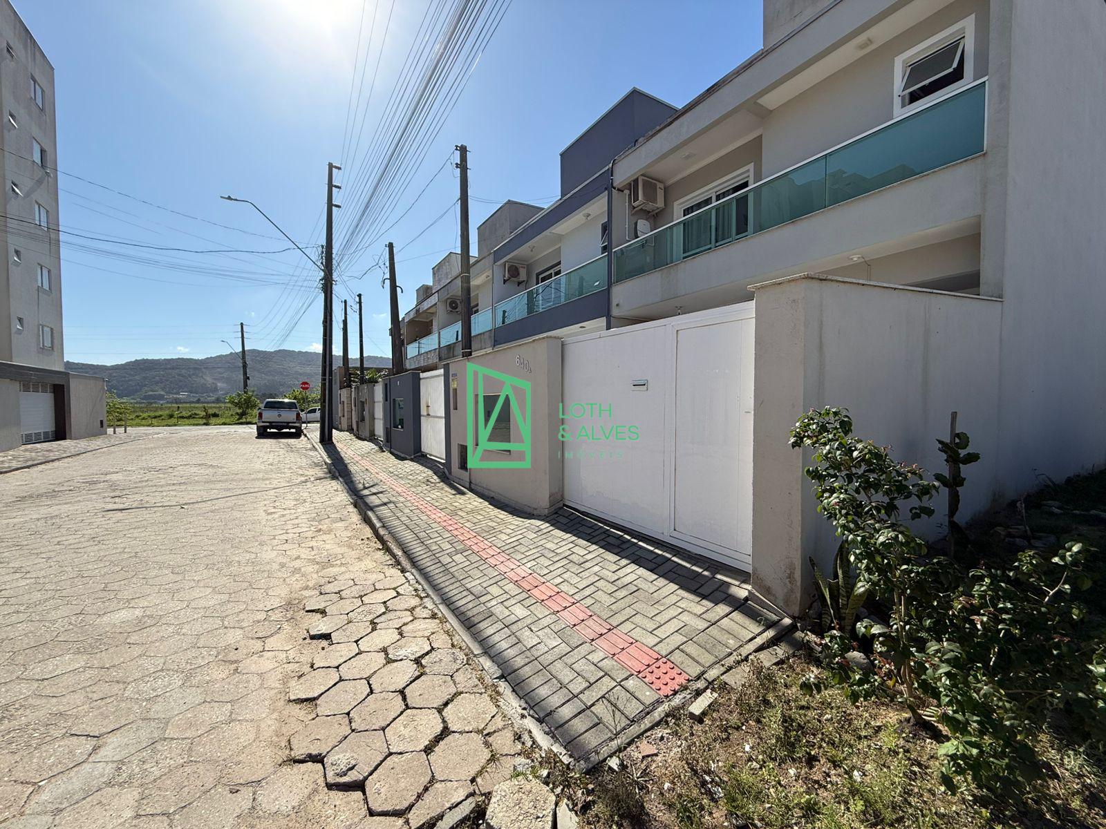 Sobrado à venda, Gravatá, NAVEGANTES - SC-Lindo Sobrado Gemina...
