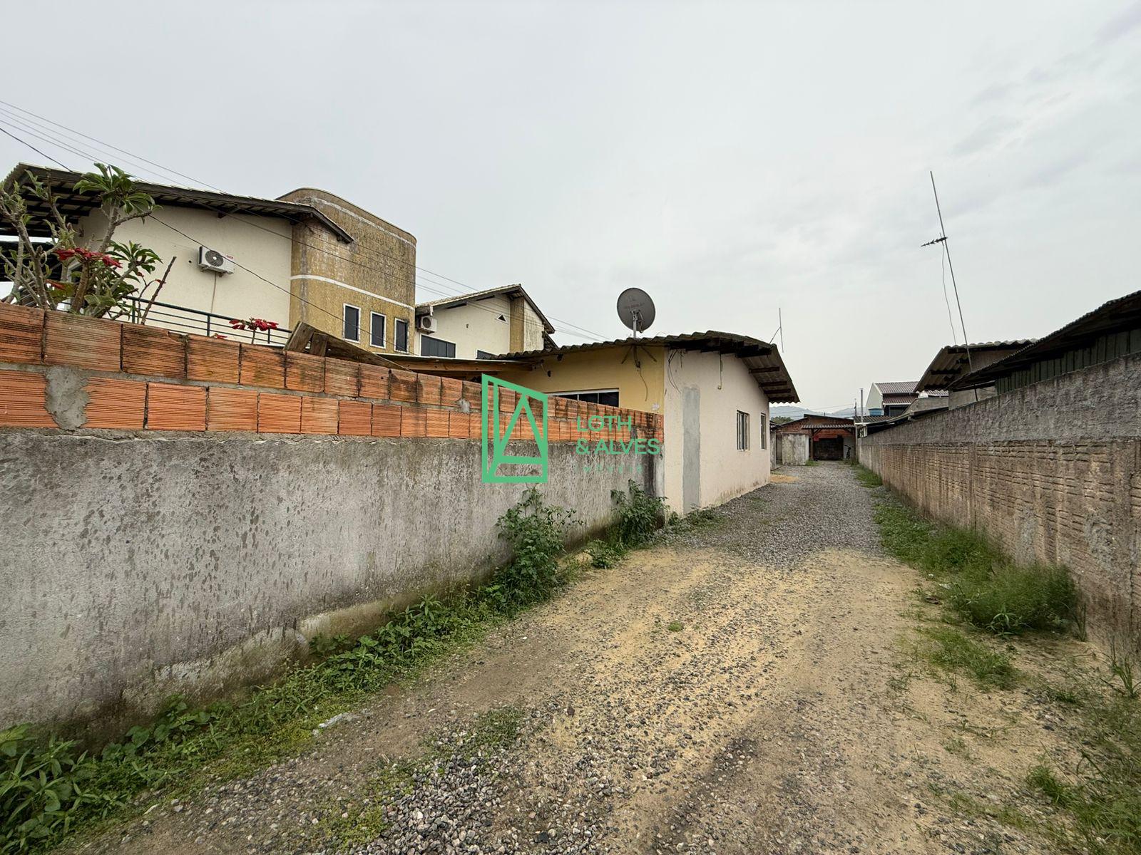 Casa à venda, machados, NAVEGANTES - SC-Amplo terreno com 03 c...