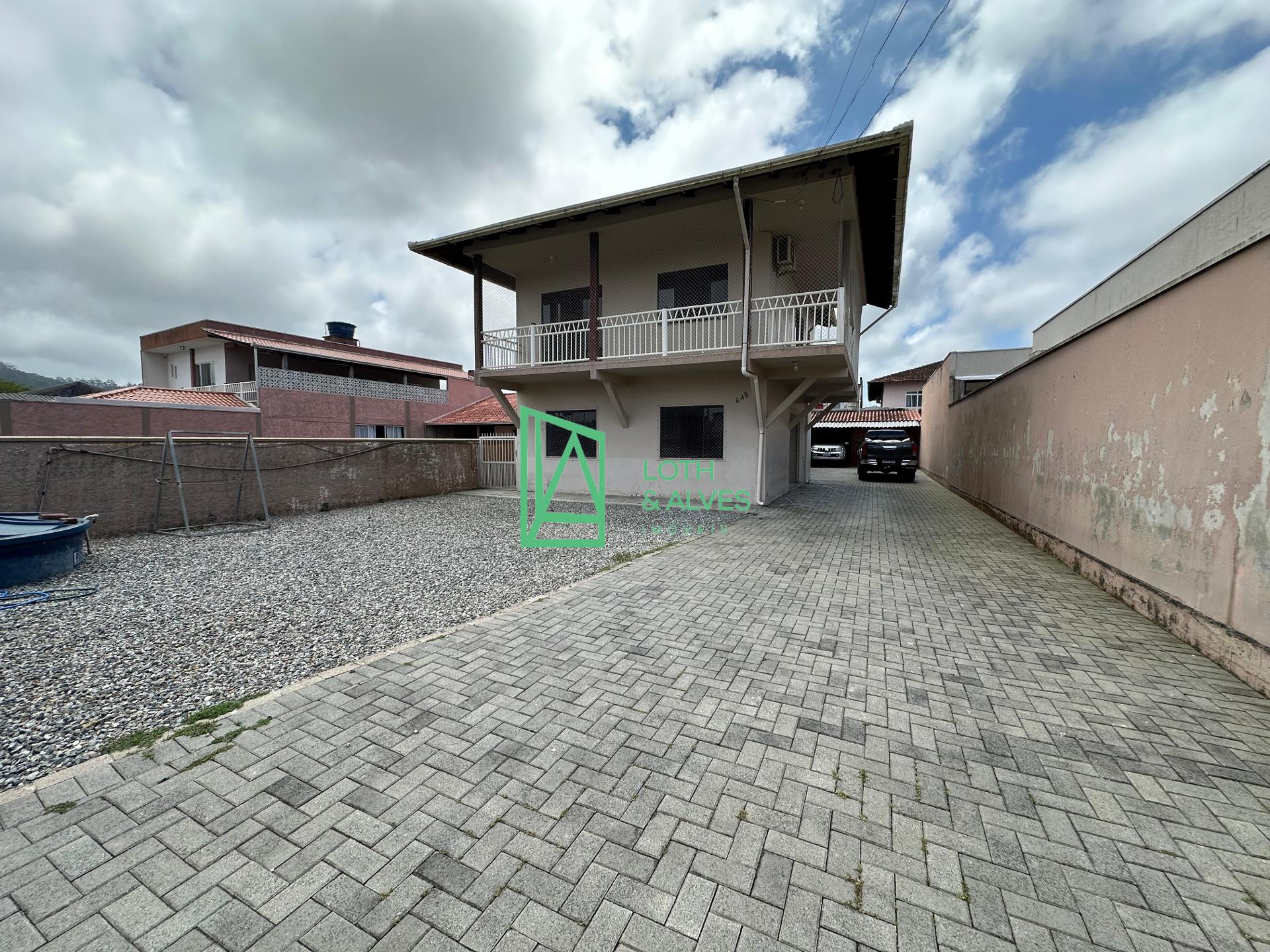 Casa à venda no Gravatá de NAVEGANTES - SC a 800 metros da praia.