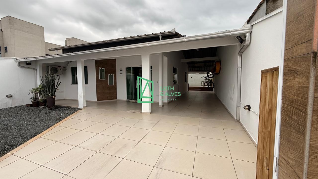 Casa à venda, machados, NAVEGANTES - SC-Linda Casa com piscina...