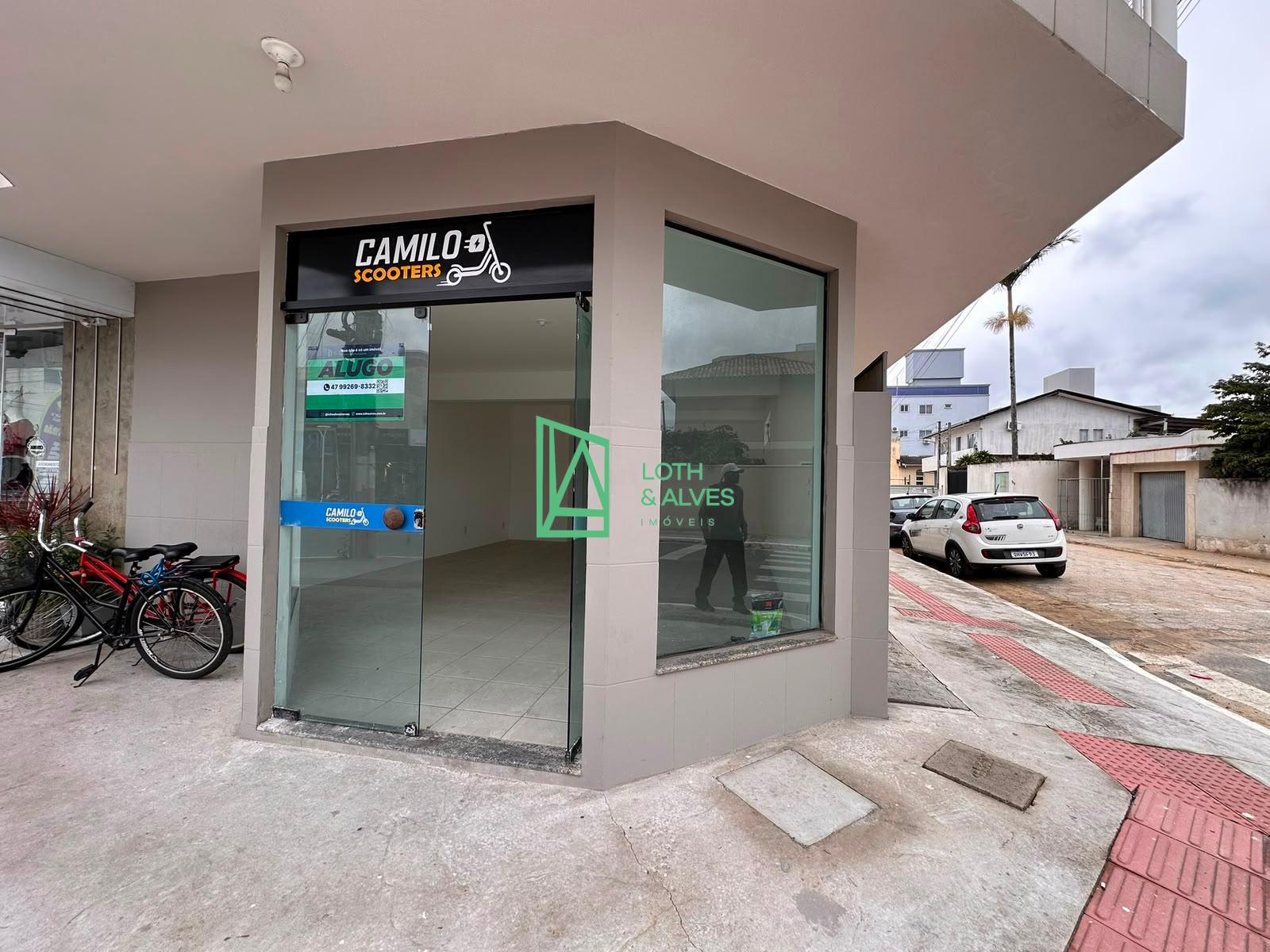 Sala Comercial para loca??o de esquina, no CENTRO de NAVEGANTE...
